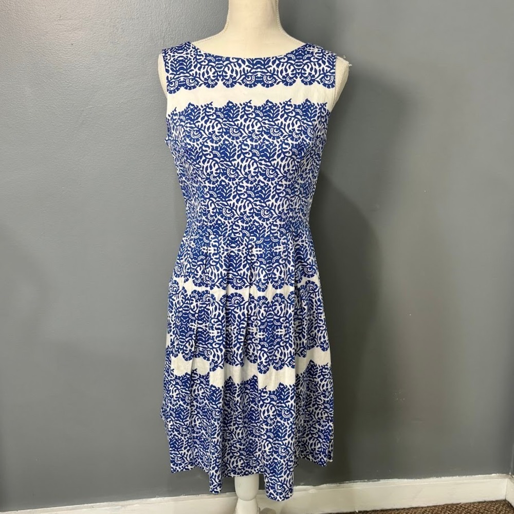 London Times Dress Womens 8 Blue White Cotton Blend Fit Flare Sleeveless Classic
